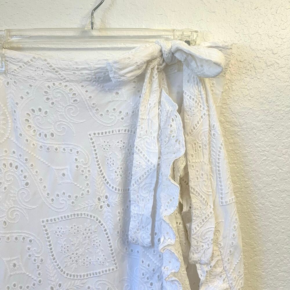 Encantadore Sarong Wrap Skirt Coverup M Eyelet Embroidered White Beach Resort - Picture 3 of 16